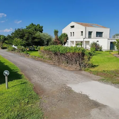 Persea Holiday home Santa Venerina