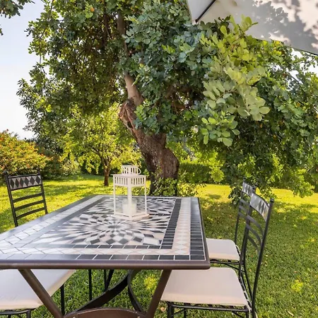 Holiday home Persea Santa Venerina