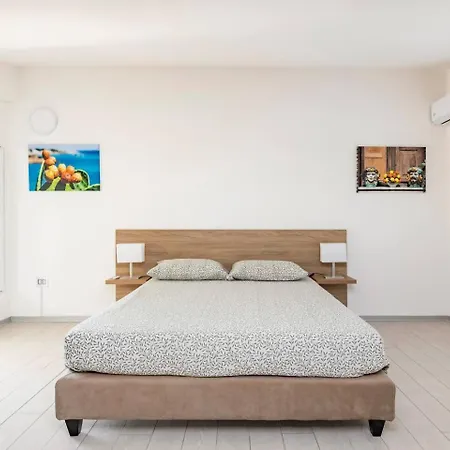 Persea Hébergement de vacances Santa Venerina